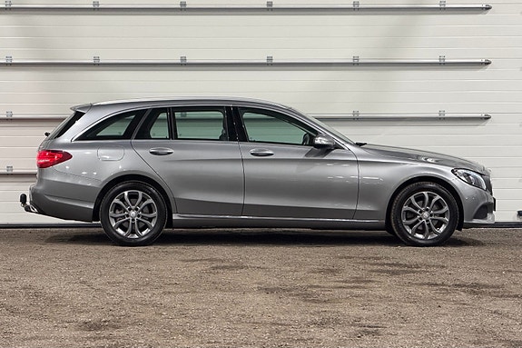 Mercedes-Benz C200 d 2 of 28