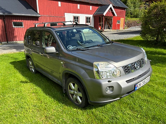 Nissan X-Trail 4 of 5