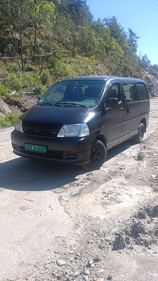 Toyota HiAce 2 of 2