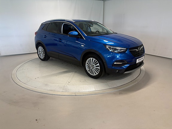 Opel Grandland X 2 of 5