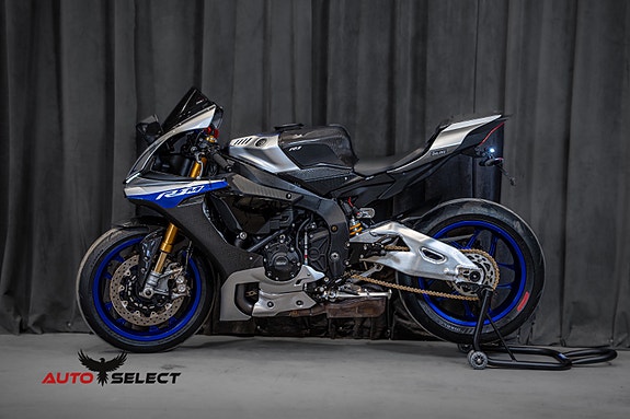 Yamaha YZF-R1M 14 of 23