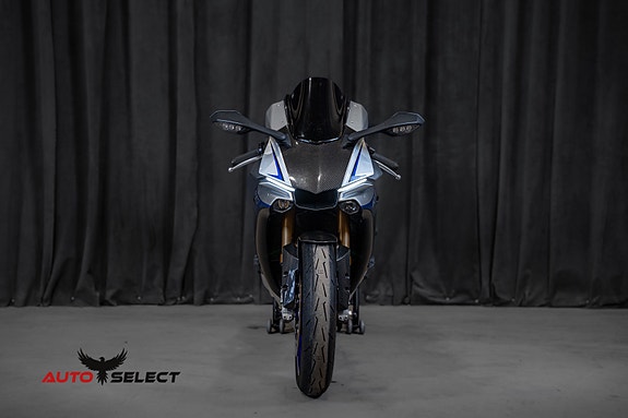Yamaha YZF-R1M 16 of 23