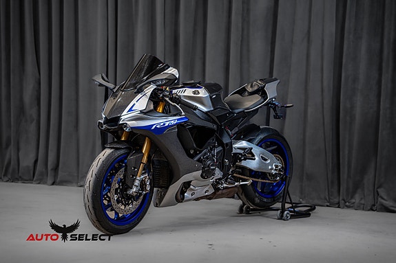 Yamaha YZF-R1M 3 of 23