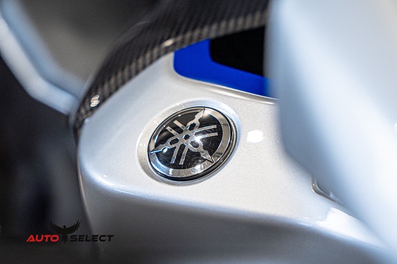 Yamaha YZF-R1M 12 of 23