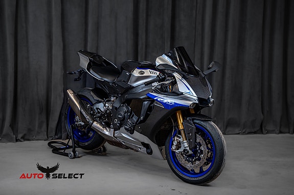 Yamaha YZF-R1M 2 of 23