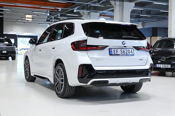 BMW iX1 5 of 5