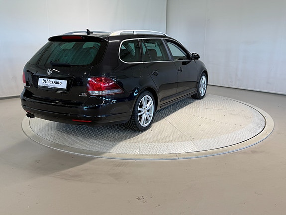 Volkswagen Golf VI 3 of 5