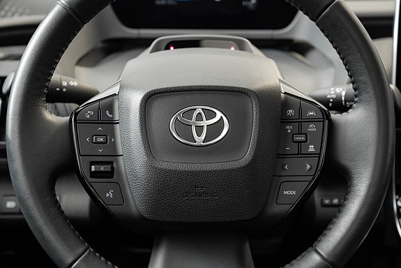 Toyota bZ4X 24 of 30