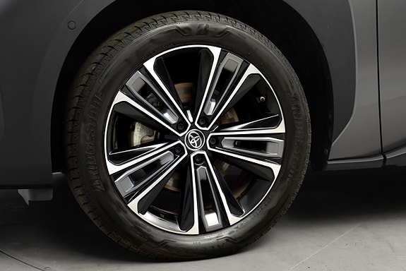 Toyota bZ4X 11 of 30