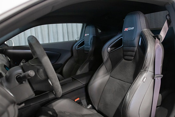 Chevrolet Camaro 22 of 30
