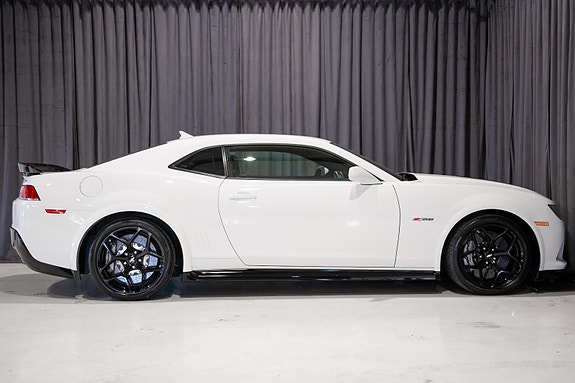 Chevrolet Camaro 4 of 30