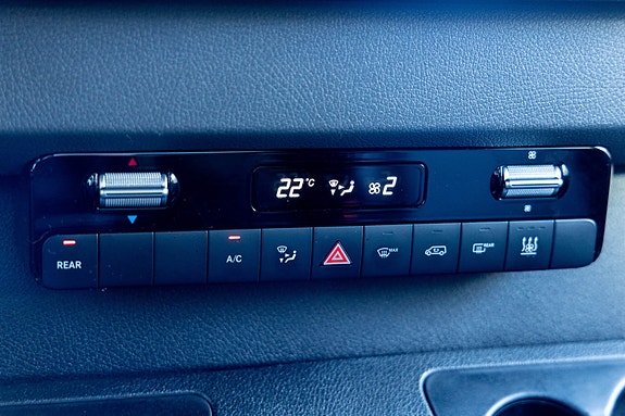 Mercedes-Benz Sprinter 19 of 20