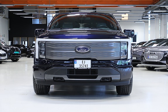 Ford F-150 3 of 5