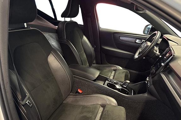 Volvo XC40 20 of 21