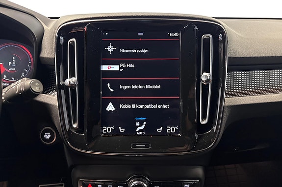 Volvo XC40 11 of 21