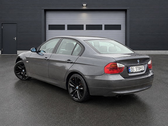 BMW 316i 3 of 10