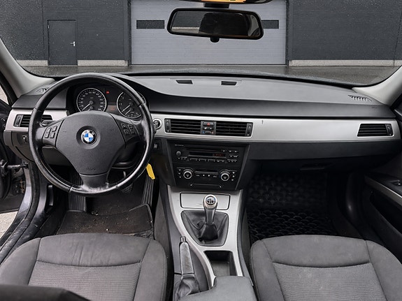 BMW 316i 9 of 10