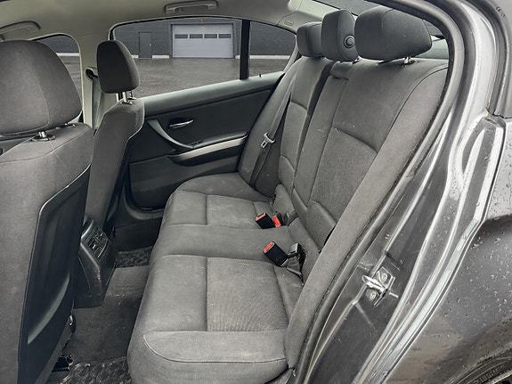 BMW 316i 10 of 10