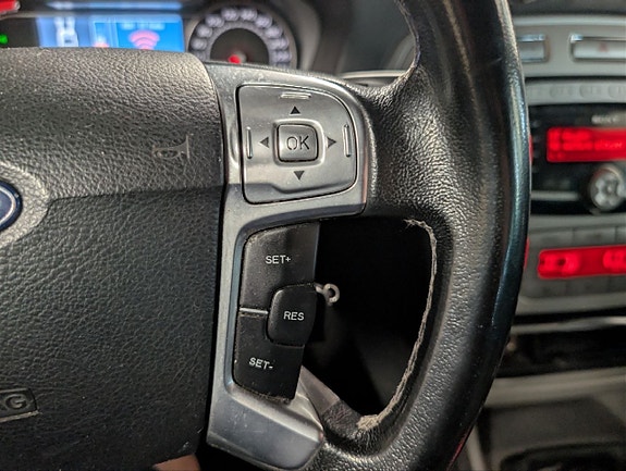 Ford Mondeo 16 of 22