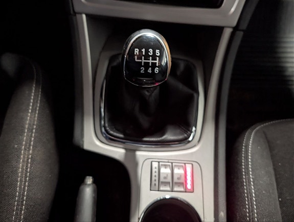 Ford Mondeo 15 of 22