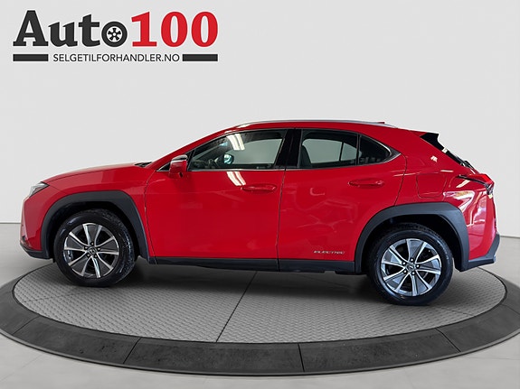 Lexus UX300e 8 of 20
