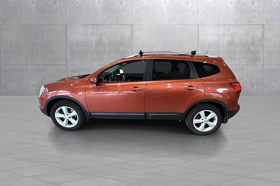 Nissan Qashqai+2 2 of 5