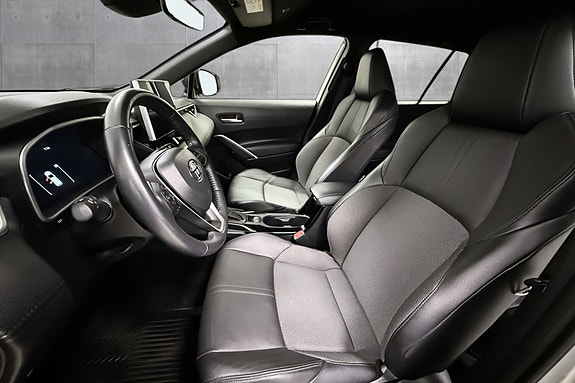 Toyota Corolla Cross 8 of 28