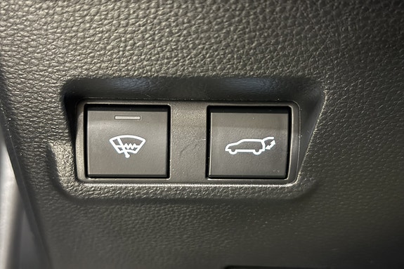 Toyota Corolla Cross 16 of 28