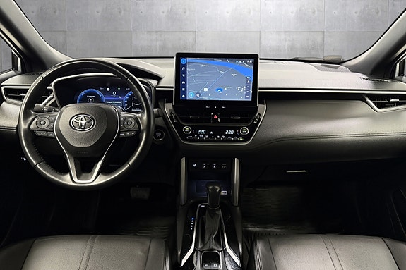 Toyota Corolla Cross 12 of 28