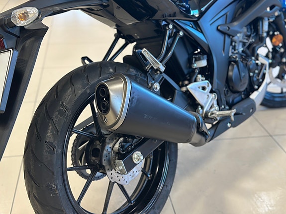 Suzuki GSX-S 125 4 of 9