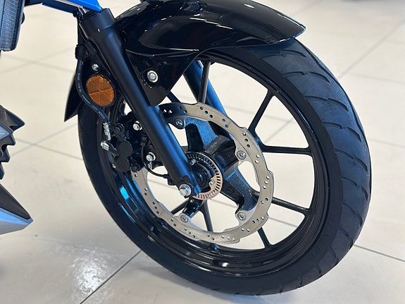 Suzuki GSX-S 125 5 of 9