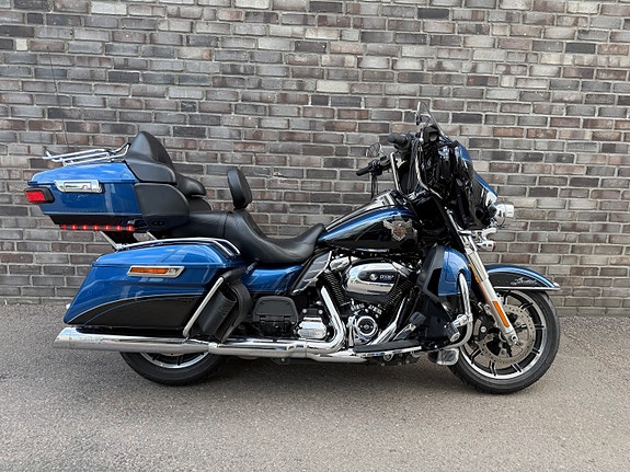 Harley-Davidson FLHTK Ultra Limited 13 of 13