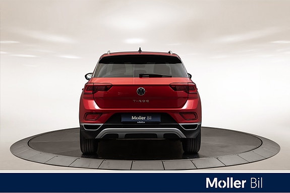 Volkswagen T-Roc 4 of 5