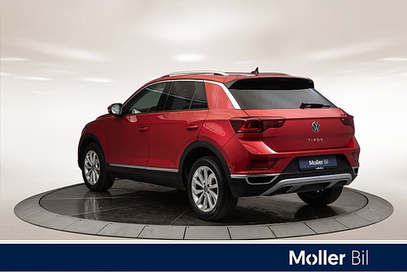 Volkswagen T-Roc 3 of 5