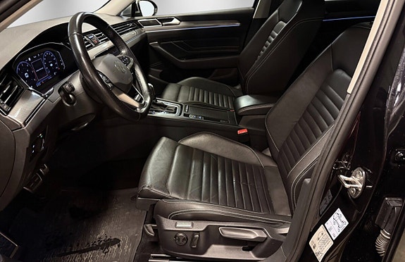 Volkswagen Passat Alltrack 7 of 11