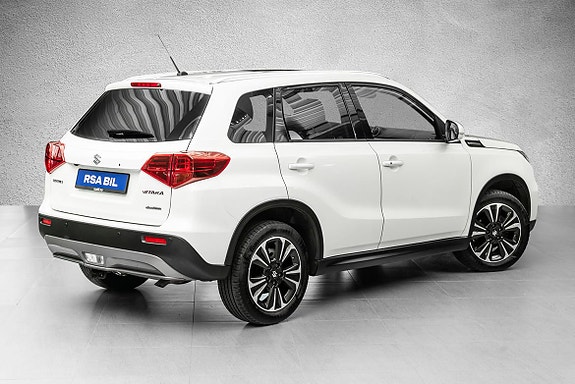 Suzuki Vitara 2 of 5