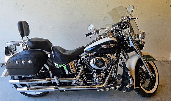 Harley-Davidson FLSTN Softail Deluxe