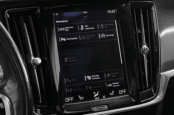 Volvo V90 24 of 30