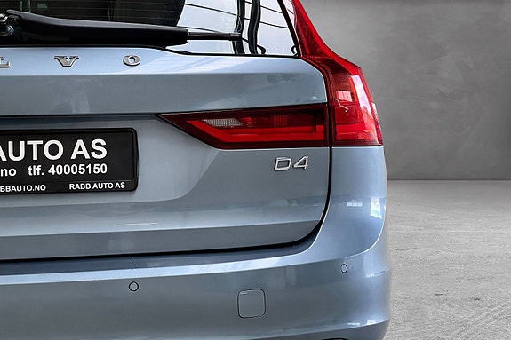 Volvo V90 10 of 30