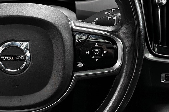Volvo V90 21 of 30
