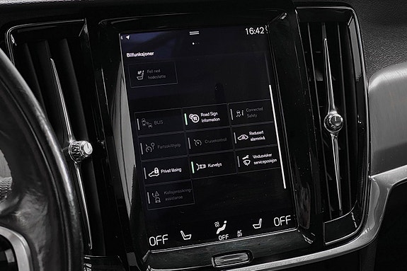 Volvo V90 25 of 30