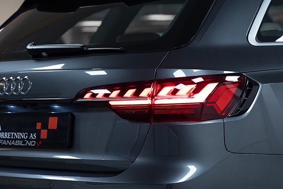 Audi RS4 5 of 30