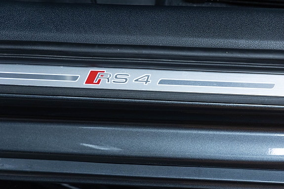 Audi RS4 16 of 30