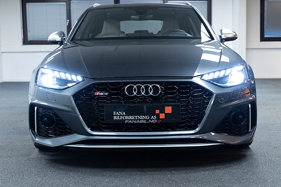 Audi RS4 8 of 30