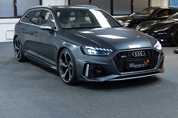 Audi RS4 6 of 30