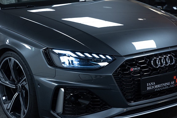 Audi RS4 7 of 30