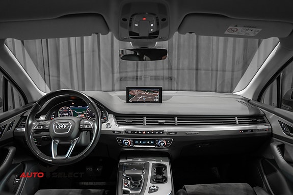 Audi Q7 24 of 30