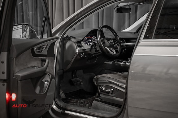 Audi Q7 19 of 30
