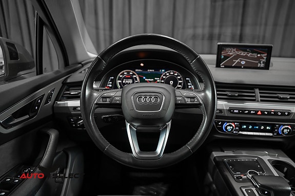 Audi Q7 26 of 30