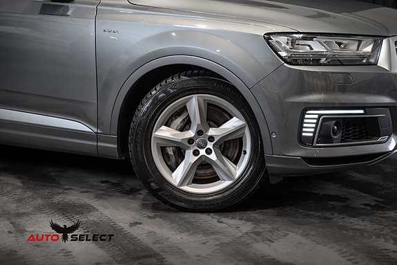 Audi Q7 3 of 30